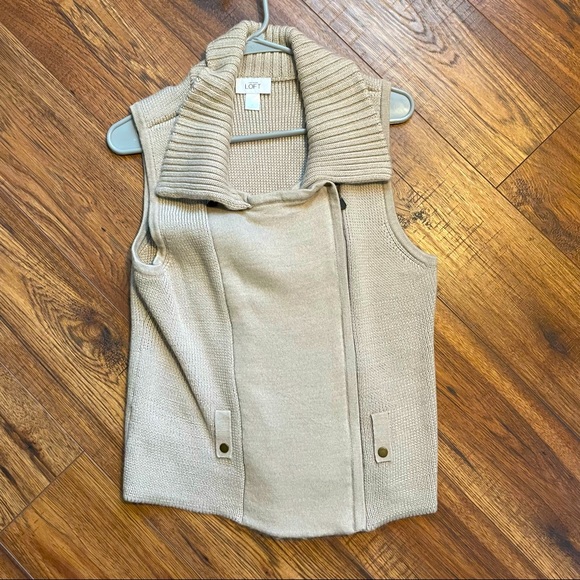 Loft Cream Knit Warm Vest Size Medium - Picture 1 of 3